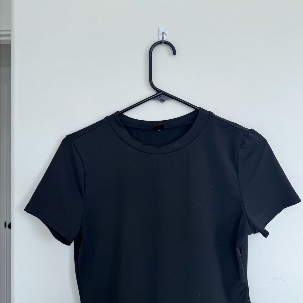 SHEIN Black Short Sleeve Crewneck Tee